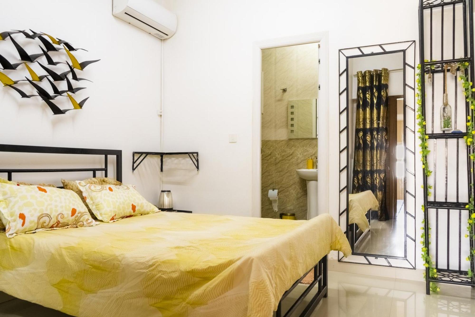 Chambres Meublees Avenue Cheikh Anta Diop Дакар Екстер'єр фото